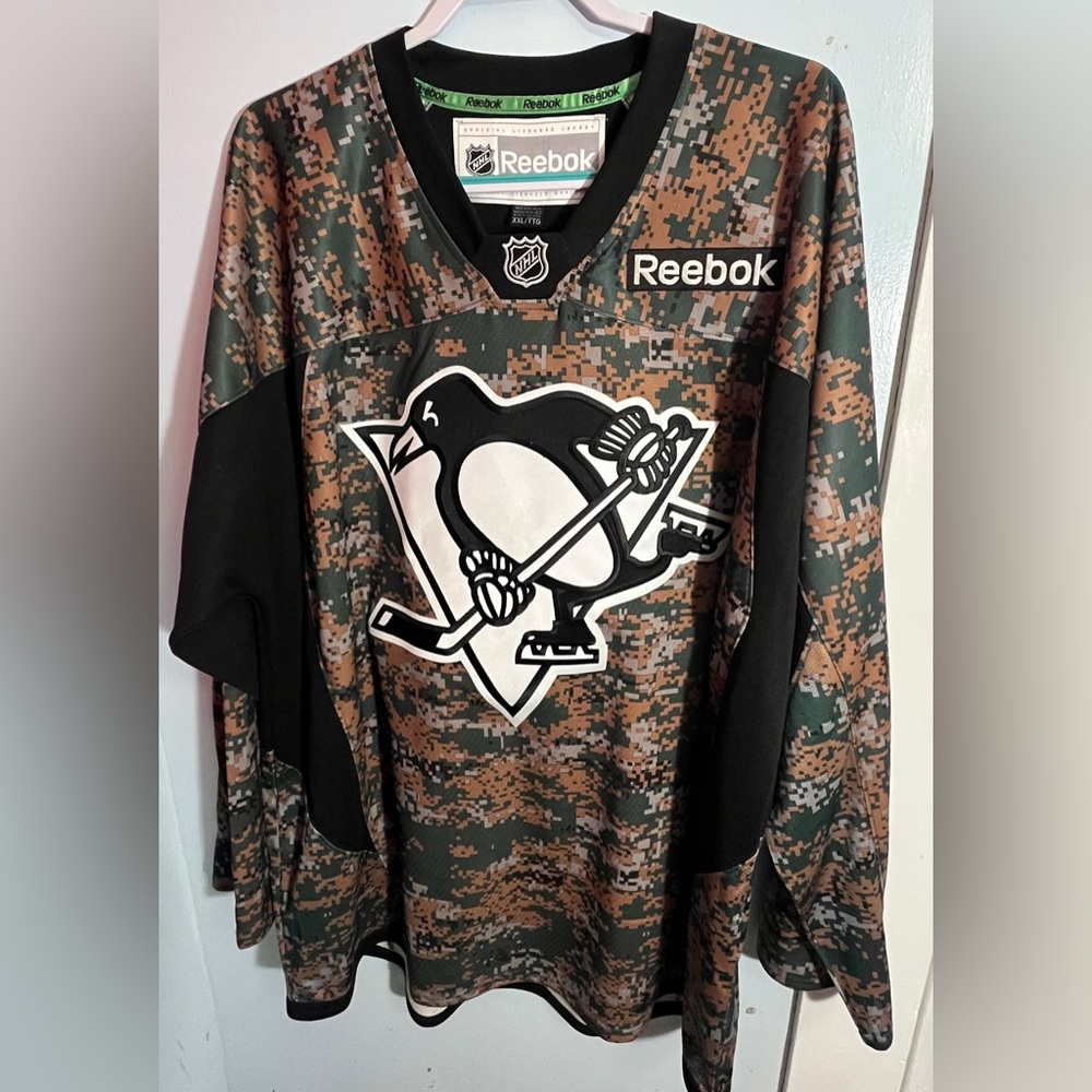 Reebok Green Camo Pittsburgh Penguins NHL Hockey Jersey